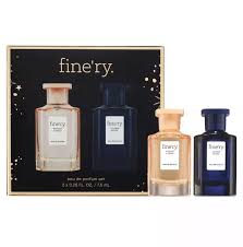 FINERY WITHOUT A TRACE+THE NEW ROUGE SET