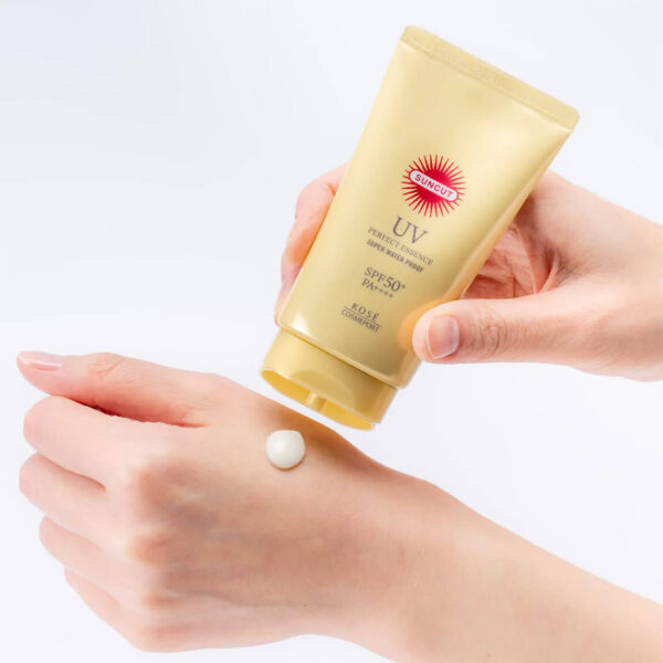 KOSE SUNCUT ESSENCE- 80ML